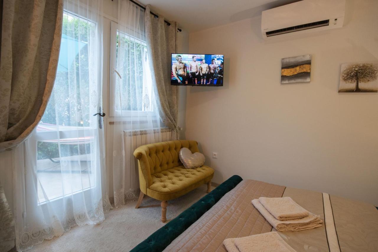 Wellness Studio D'Or - Exclusive New Apartment With Whirlpool, Sauna, Sunny Terrace, Private Parking Poreč Exterior foto